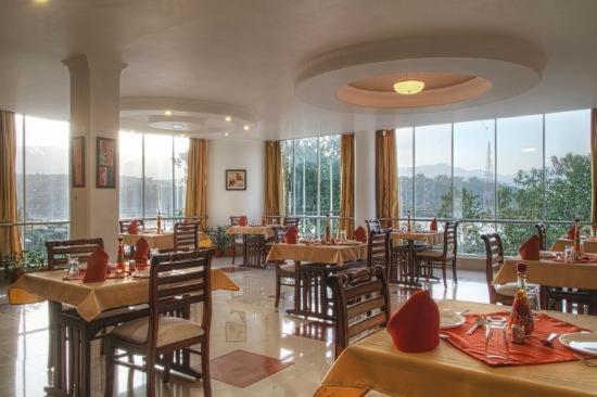 Polo Regency Hotel Sundarnagar Buitenkant foto